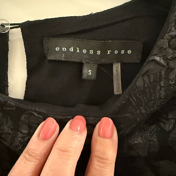 ENDLESS ROSE Floral Jacquard Puff Sleeve Blouse Black Size Small - Picture 7 of 7